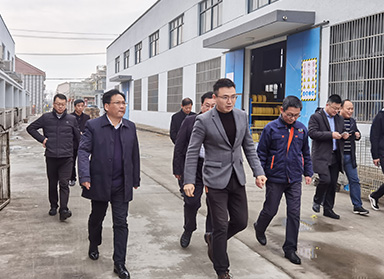 县委副书记、代县长张小辉一行来榴莲APP网站入口调研